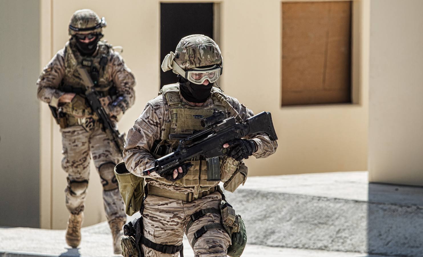 MOE en un simulacro de rescate de rehenes para su entrenamiento